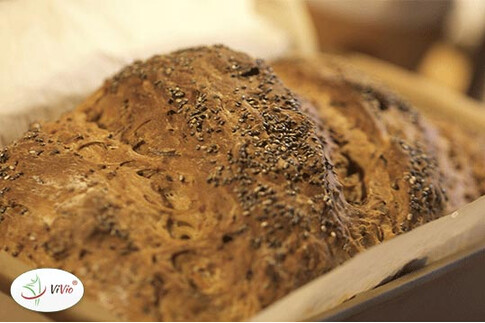 Nasiona chia, czyli zdrowy dodatek do pieczywa. Wypróbuj 3 przepisy na chleb z dodatkiem szałwi hiszpańskiej!